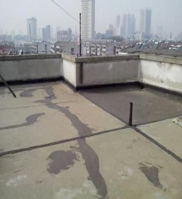 黄石市漏水维修 楼顶漏水是什么原因，楼顶漏水维修方法是什么?